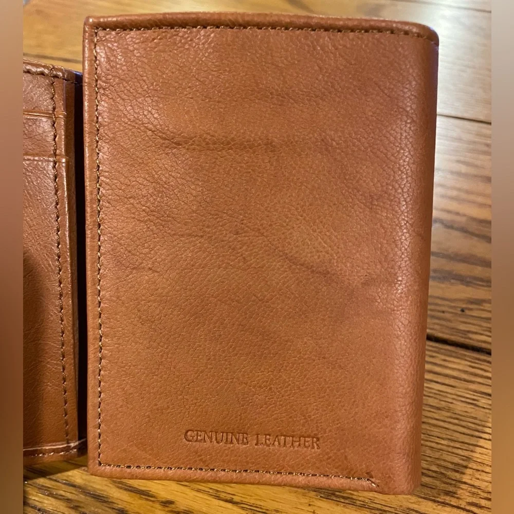 EUC Minnesota Wild NHL leather wallet, tri-fold, X card slots/bill compartment